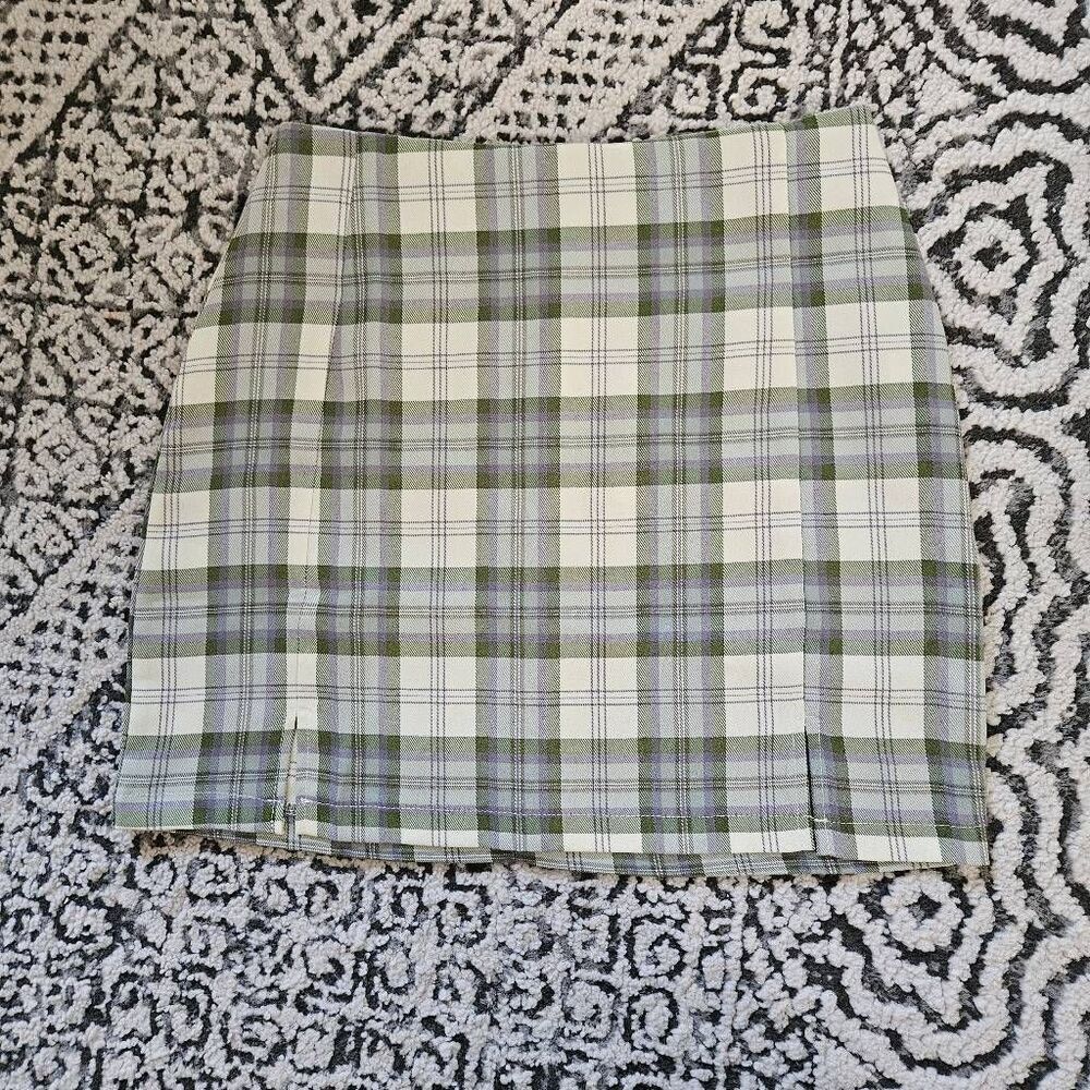 8 Birdies Plaid Mini Skirt Size Small